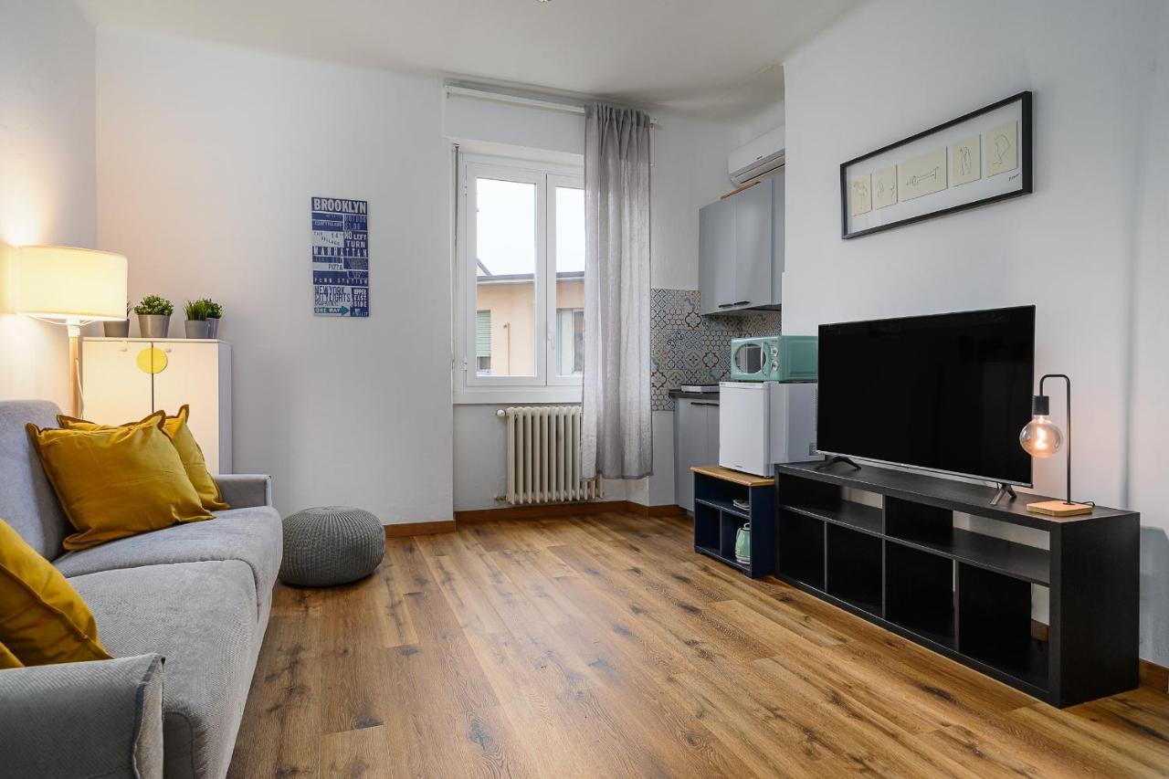 Insubria 8-3Dx - Monolocale Cool Apartment Milano Exterior foto